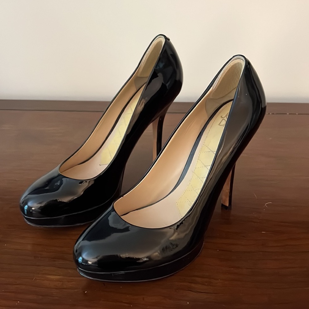 Joan and David Black Pumps